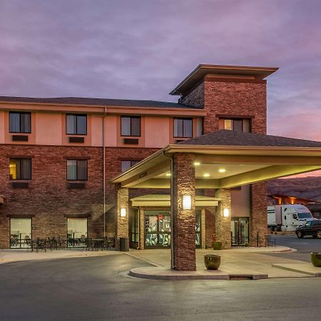 Sleep Inn & Suites Moab Near Arches National Park Exterior photo